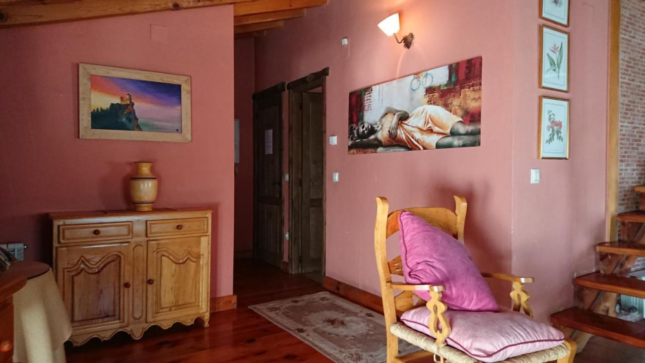 Artesano I Y III Guest House Наваредонда де Гредос Екстериор снимка