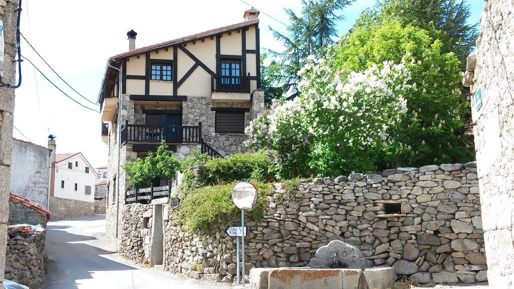 Artesano I Y III Guest House Наваредонда де Гредос Екстериор снимка