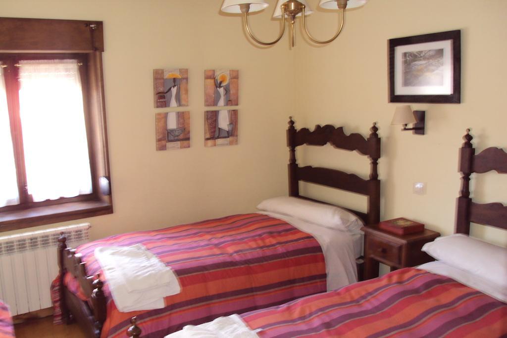 Artesano I Y III Guest House Наваредонда де Гредос Стая снимка